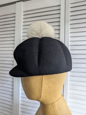 Black Wool Pom-Pom Newsboy Cap - Unbranded